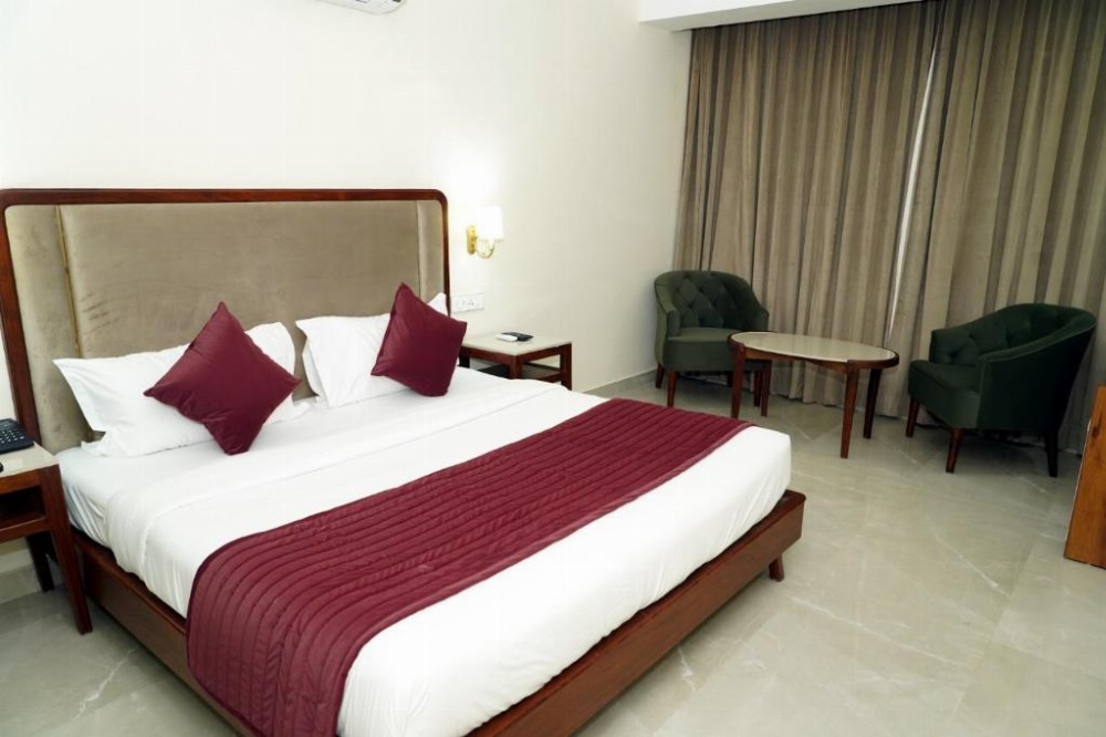Room image 3