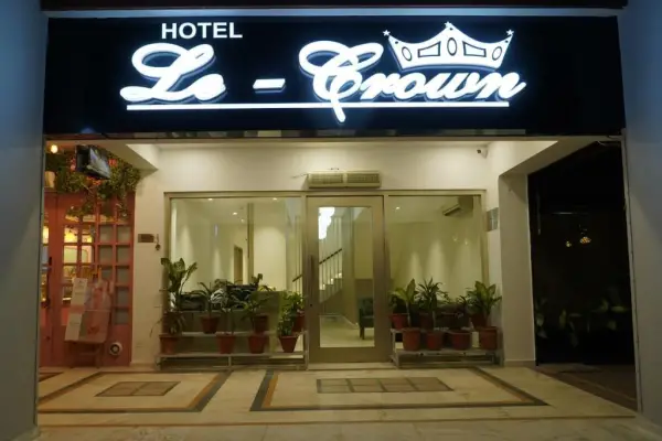 Hotel Le-Crown