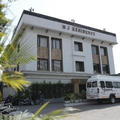 Hotel Mj Residency
